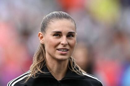 Jule Brand Freundin – Alles über Privatleben, Beziehung und Karriere der Fußballnationalspielerin